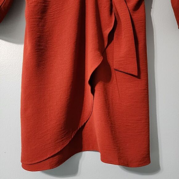 Timing V-Neck Long Sleeve Dress - Picture 3 of 12